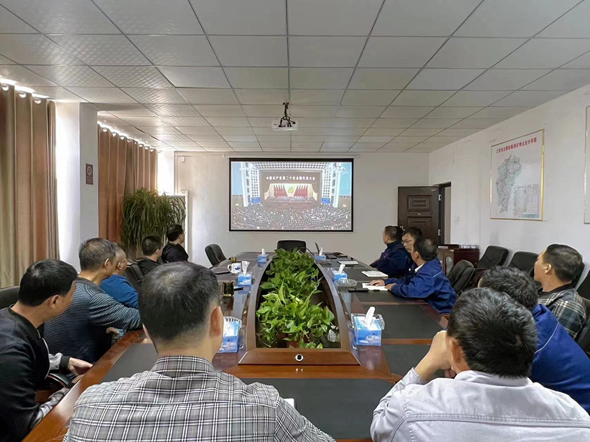 安源煤业.jpg 安源煤业.jpg